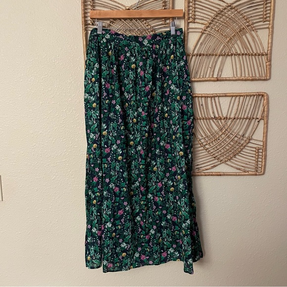 J.CREW Dresses & Skirts - J. Crew Winter Garden Floral Cotton Voile Maxi Skirt Green Women's Sz M B3